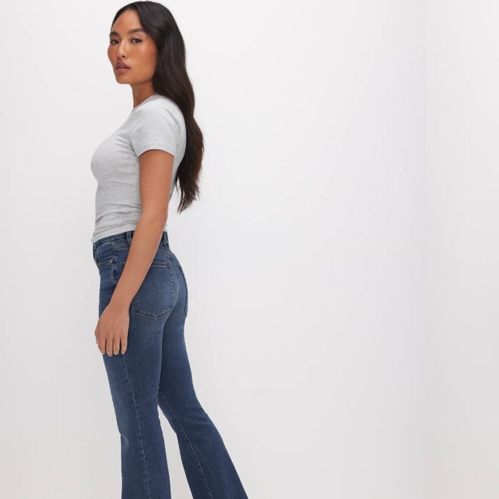 NWT GOOD AMERICAN PETITE FLARE JEANS Blue 004 10/30 - Picture 8 of 8